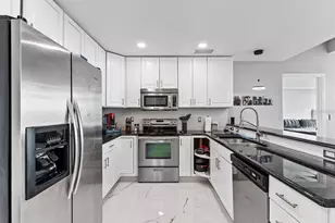 101 S Eola Dr, Orlando, FL 32801 - Photo 5