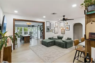 592 43rd Avenue NE, Saint Petersburg, FL 33703 - Photo 3