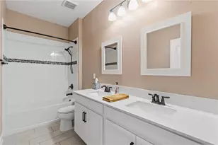 2393 Panoramic Cir, Apopka, FL 32703 - Photo 9