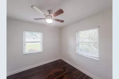 10806 W Elbow Drive, Tampa, FL 33612 - Photo 13