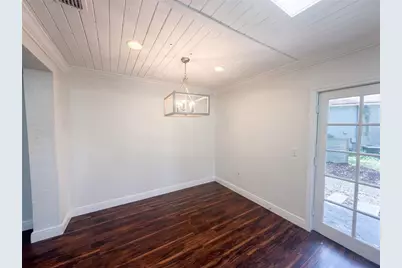 10806 W Elbow Drive, Tampa, FL 33612 - Photo 11