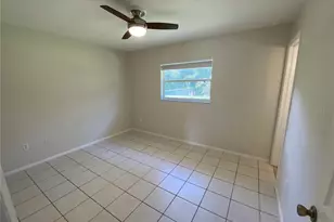 7518 Quail Pond St, Orlando, FL 32822 - Photo 9