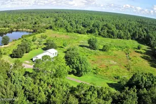 572 N Pine St, Pierson, FL 32180 - Photo 1