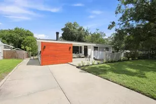 2313 Carroll Pl, Tampa, FL 33612 - Photo 3