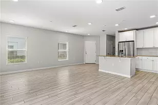 2875 Narcoossee Cmns Wy, Saint Cloud, FL 34771 - Photo 5