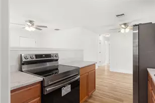 446 Gilman Cir, Orlando, FL 32811 - Photo 13
