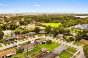 446 Gilman Cir, Orlando, FL 32811 - Photo 45