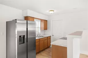 446 Gilman Cir, Orlando, FL 32811 - Photo 11