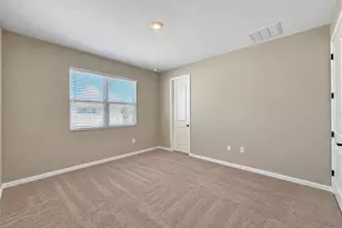 819 Folklore Ln, Haines City, FL 33844 - Photo 9