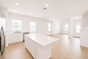 5115 Loyalty Dr, Saint Cloud, FL 34772 - Photo 9