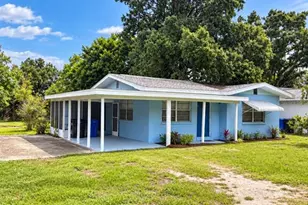 825 Groveland Ave, Venice, FL 34285 - Photo 3