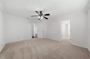 11441 Crestlake Village, Riverview, FL 33569 - Photo 13