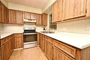 135 Oaxaca Ln, Kissimmee, FL 34743 - Photo 3