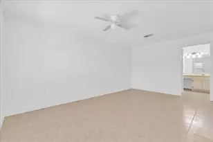 475 Hunter Cir, Kissimmee, FL 34758 - Photo 9