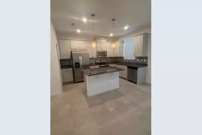 1180 Lakeshore Breeze Place, Kissimmee, FL 34747 - Photo 7