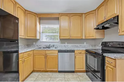 375 64th Street S, Saint Petersburg, FL 33707 - Photo 15