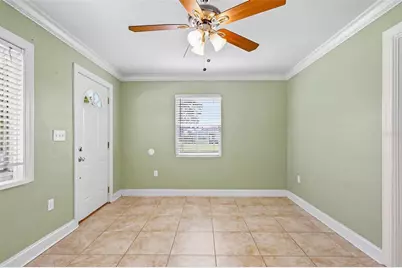 375 64th Street S, Saint Petersburg, FL 33707 - Photo 9