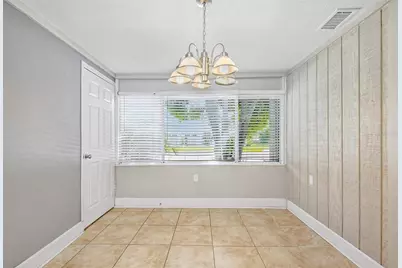375 64th Street S, Saint Petersburg, FL 33707 - Photo 17