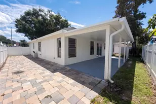 9507 Letterstone Ct, Tampa, FL 33615 - Photo 5