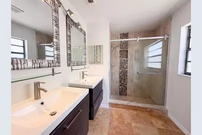 9507 Letterstone Court, Tampa, FL 33615 - Photo 13