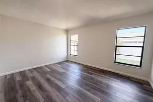 9507 Letterstone Ct, Tampa, FL 33615 - Photo 9