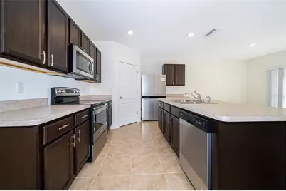 1391 Fox Squirrel Drive, Davenport, FL 33897 - Photo 13