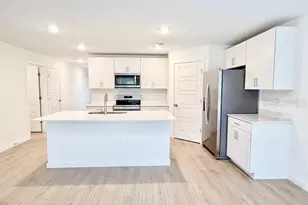 219 Skyfield Ct, Lady Lake, FL 32159 - Photo 15