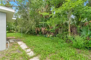 504 S Moore St, Bunnell, FL 32110 - Photo 17