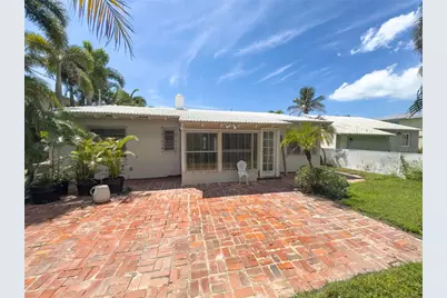 16107 Gulf Boulevard, Redington Beach, FL 33708 - Photo 21