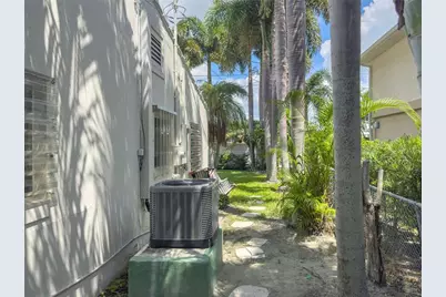 16107 Gulf Boulevard, Redington Beach, FL 33708 - Photo 23