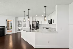 7319 Somerset Shores Ct, Orlando, FL 32819 - Photo 9
