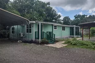 901 Hibiscus Ct, Tavares, FL 32778 - Photo 1