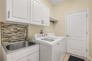 2841 Autumn Breeze Way, Kissimmee, FL 34744 - Photo 11