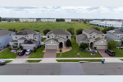 549 Sapphire Drive, Davenport, FL 33837 - Photo 3