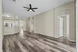 4204 Morning Breeze Ct, Tampa, FL 33619 - Photo 3
