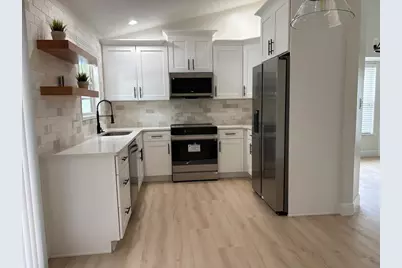 255 Tom Sawyer Court, Orlando, FL 32828 - Photo 3