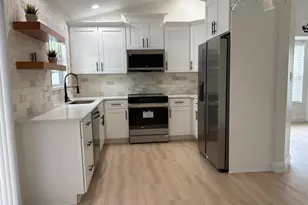 255 Tom Sawyer Ct, Orlando, FL 32828 - Photo 3