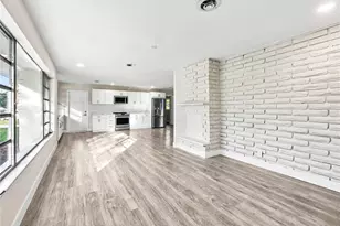 201 Granada St, Holly Hill, FL 32117 - Photo 5