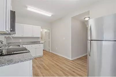 2141 Mango Avenue, Sarasota, FL 34234 - Photo 9