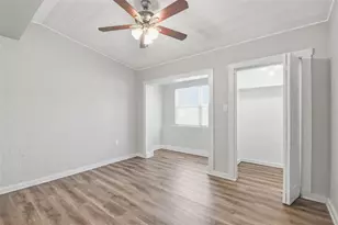 2141 Mango Ave, Sarasota, FL 34234 - Photo 17
