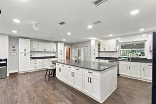 2210 Edgar Ct, Oviedo, FL 32765 - Photo 5