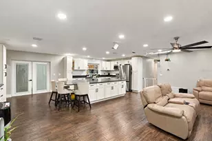 2210 Edgar Ct, Oviedo, FL 32765 - Photo 3