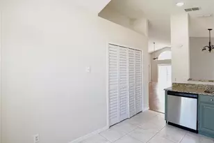 323 Allison Ave, Davenport, FL 33897 - Photo 7