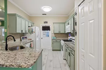 227 Tiffany Loop, Davenport, FL 33837 - Photo 11