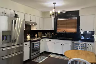 238 Lake Dr, Orlando, FL 32835 - Photo 5