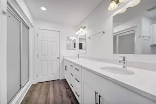 2011 Villa Sites Dr, Tampa, FL 33612 - Photo 37