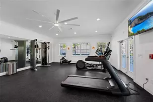 2011 Villa Sites Dr, Tampa, FL 33612 - Photo 47