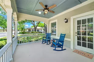 2011 Villa Sites Dr, Tampa, FL 33612 - Photo 17