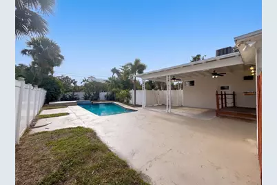 601 Myrtle Way S, Saint Petersburg, FL 33705 - Photo 5