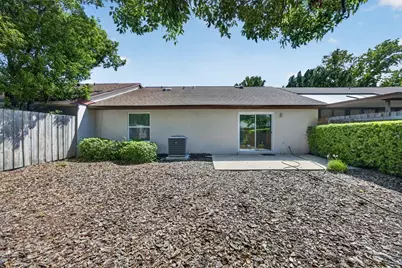 102 Edgewater Circle, Sanford, FL 32773 - Photo 17
